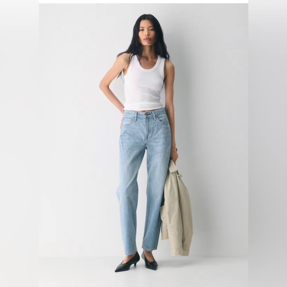 Denim Forum The '90s Marlo Hi
Rise Baggy Jean Regular Length Sz 29